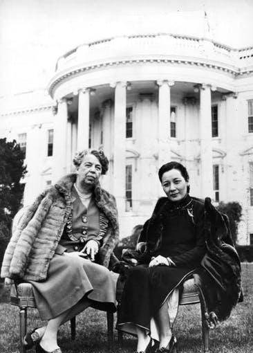 威尔基一死,宋美龄到底有没有向白宫伸出那只中国之手就不得而知了.