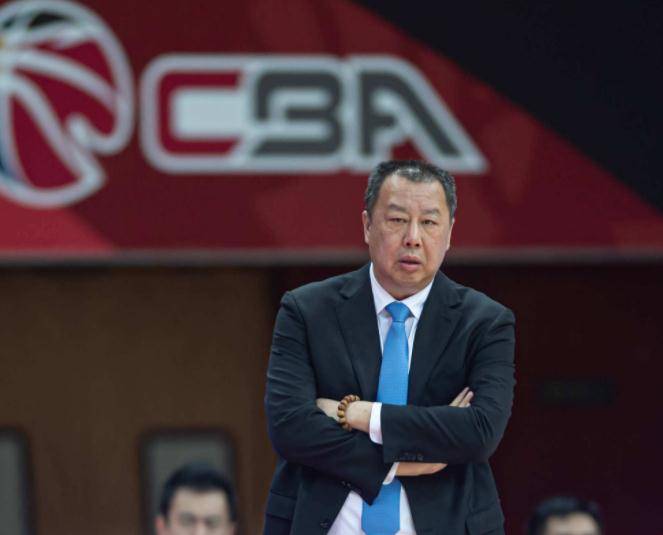 原创13分大败吴庆龙摇头叹息青岛队没有奇迹季后赛拜拜了