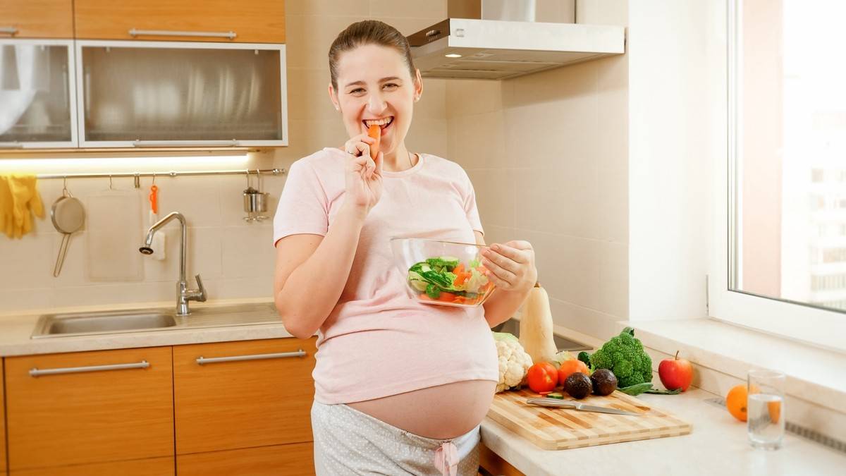 女士|孕期孕妈要管住嘴，少吃这些食物，宝宝出生后皮肤白净远离黄疸