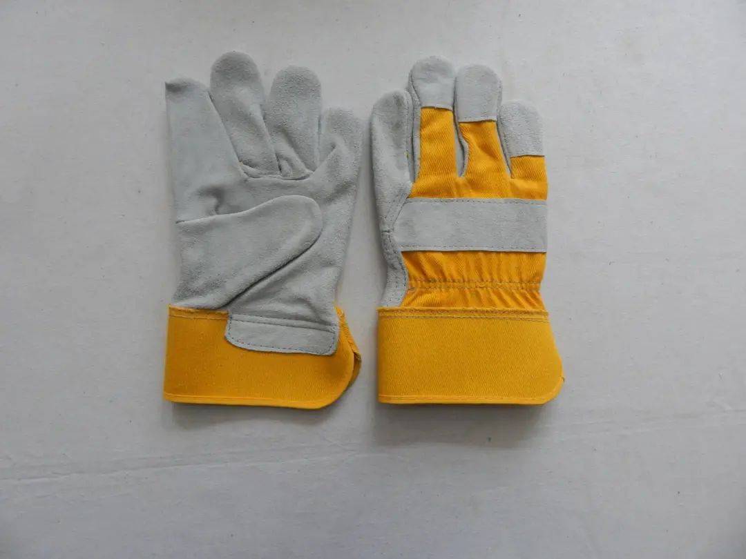 绝缘手套检测范围:高压绝缘手套,低压绝缘手套,橡胶绝缘手套,电工绝缘