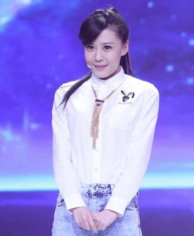 原創愛情公寓陳美嘉10年後成啥樣把死亡芭比粉裹身上電棍腿神了