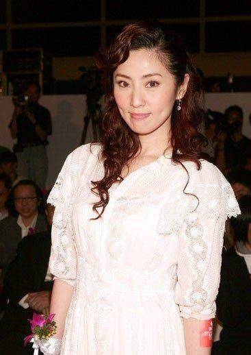 取代张敏嫁向华胜成功上位,今成亿万女富婆_张玉珊_邵逸夫_李润华