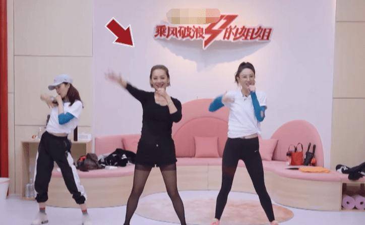 因为|宁静霸道性子直，但她不接商演，没几个人能做到