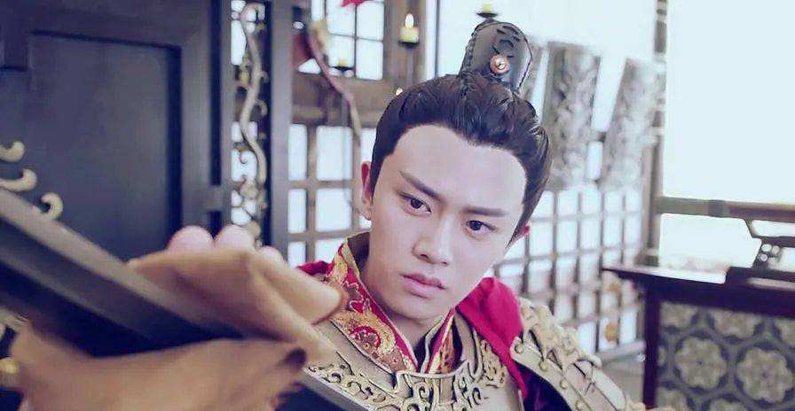 景甜和|任嘉伦五部佳作，《周生如故》上榜，早早结婚的他为何仍然惹人爱