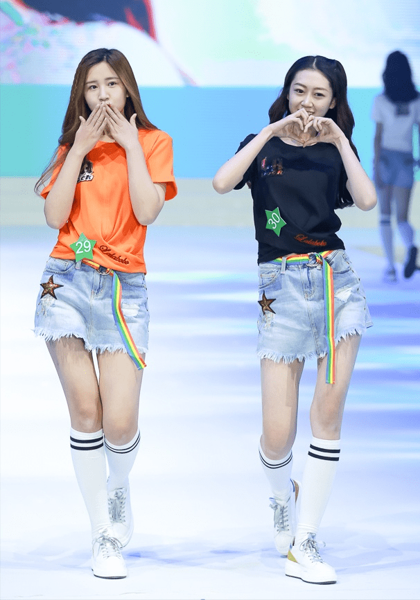 第10届美少女大赛性感twinkle女团助阵美少女们舞动青春