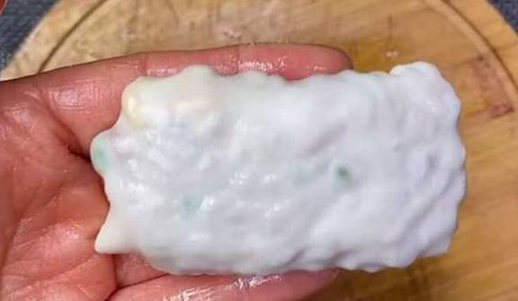 个人感觉|春季，我家早餐多吃它，包上馅一烙，外皮香酥内鲜香，比烧麦好吃