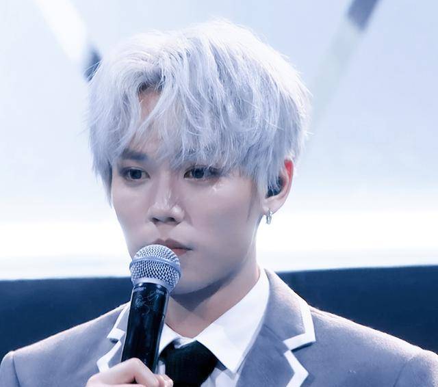 网上盛传失踪人口林彦俊将于三月现身粉丝已经逐渐佛性