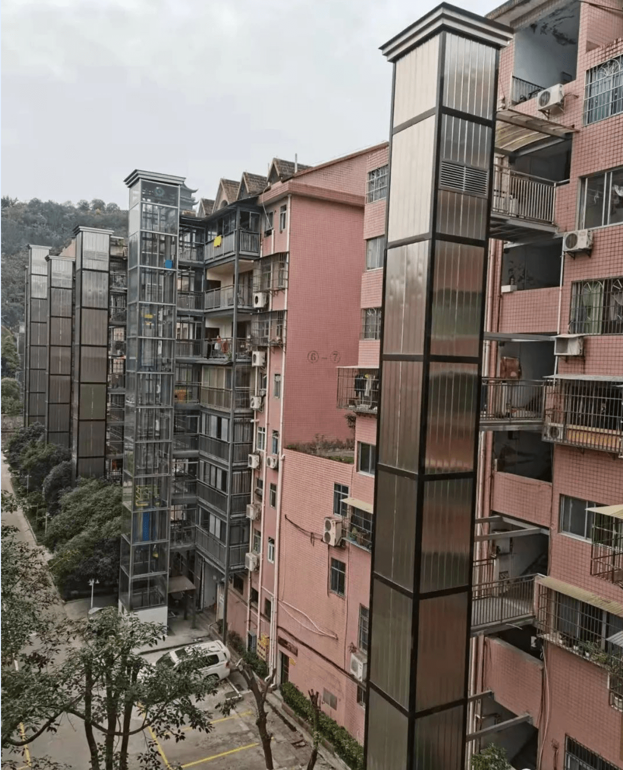 山东富士制御电梯又一加装电梯项目交付使用