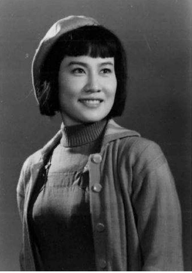 原创张瑞芳画传39张老照片从幼年到94岁不同阶段的风采见证美丽人生