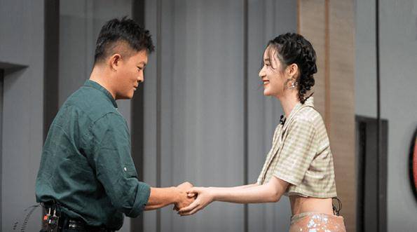 喜剧|郭靖宇曾经指出杨志刚演戏问题，如今在《演员请就位》中验证了