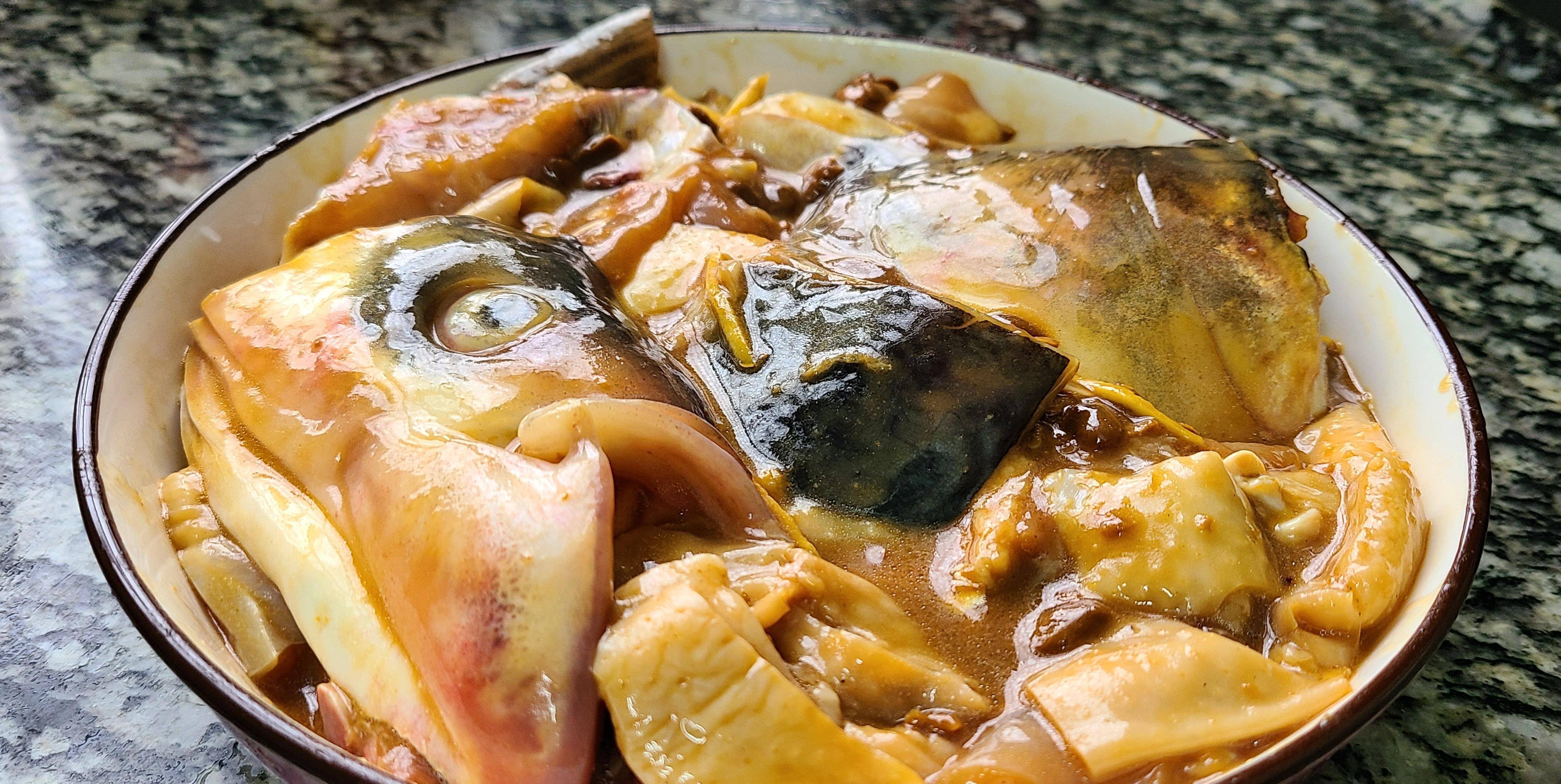 原创鱼头蒸鸡教你一道简单又好吃的美食味道鲜美