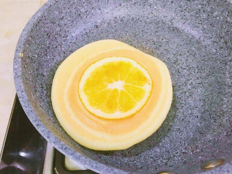 步驟|綿軟美味的舒芙蕾松餅，加入甜橙，口感好，味道更加豐富