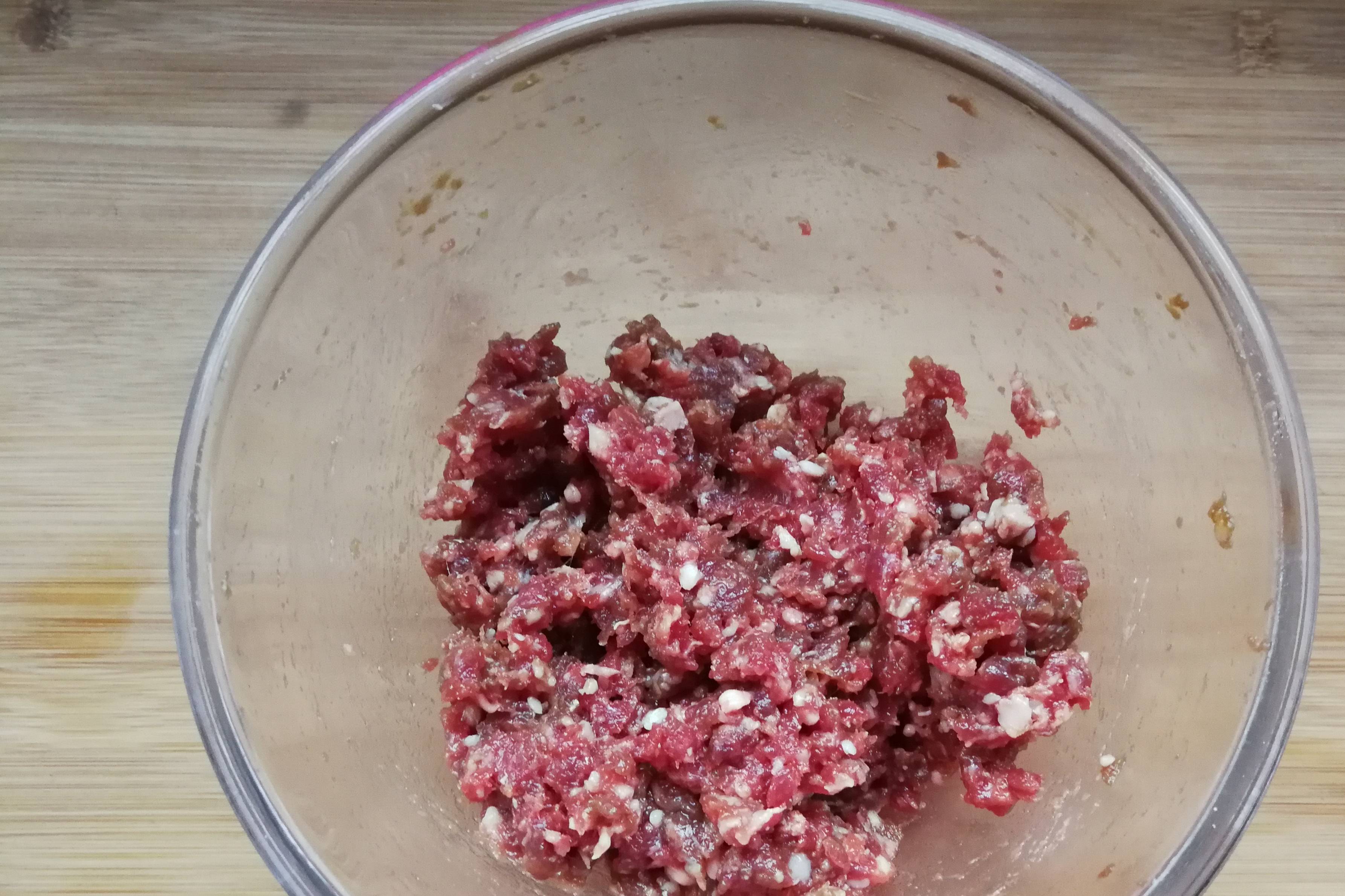 包子|早餐吃餡兒餅，無需發面，皮薄餡兒大，外酥里嫩，牛肉餡兒最好吃