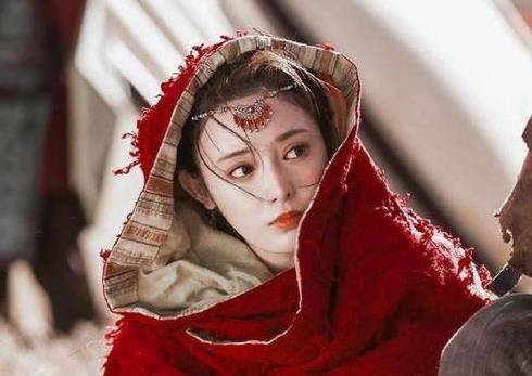 彭小苒|把美女拍出大妈感?于正新剧曝出剧照,彭小苒造型颜值被嘲