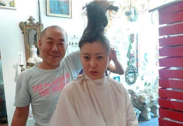 光头|同样是光头造型，陈冲宁静惊艳，孙菲菲殷桃吓人，杨幂太敷衍