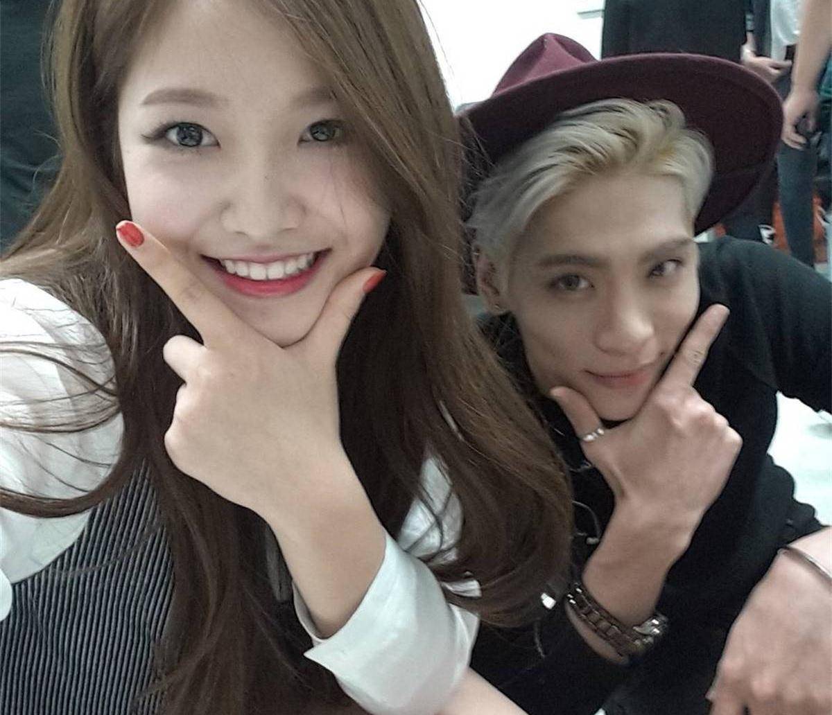 shinee纪念钟铉,原来他和金泰妍,yeri都是亲密的朋友!_钟炫_yeri_歌词