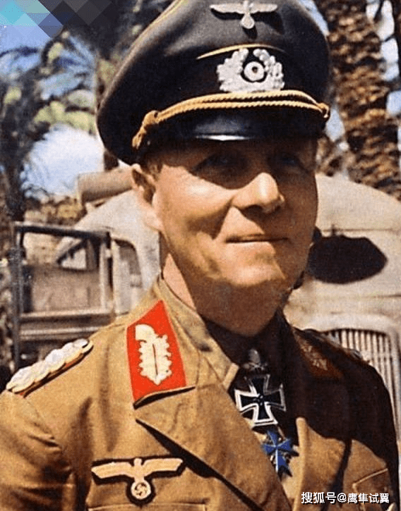 这时间点可就到了1933年,当时还是德国总理的小胡子希特勒,瞪着大眼