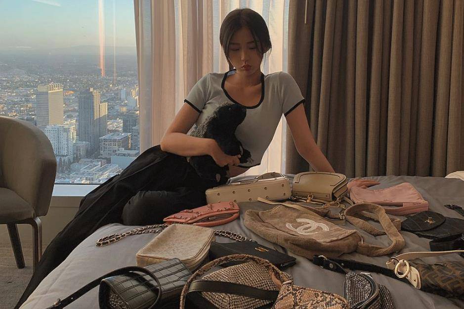 白天虞书欣买35万名表眼都不眨，保养只靠医美？年轻缺少岁月的毒打
