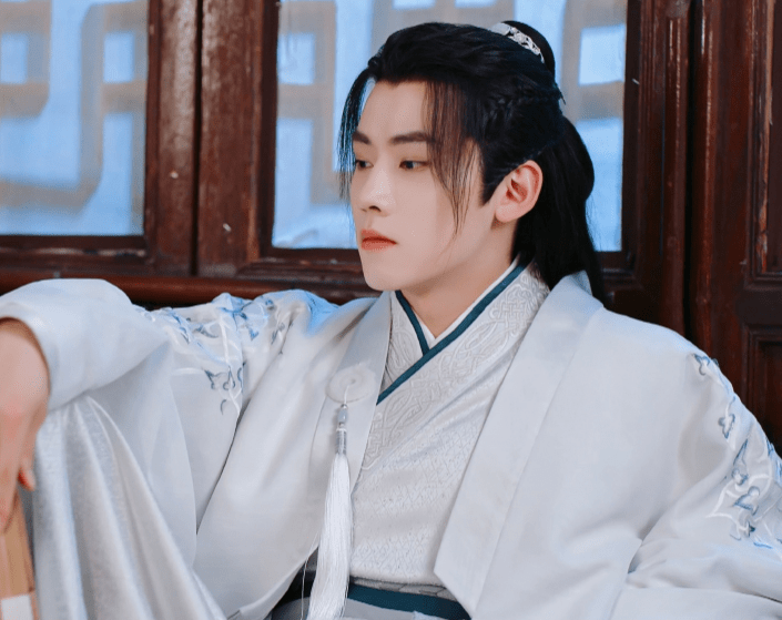 角色|等到收官了才发现，《国子监》衣服最多的，原来不是赵露思！！