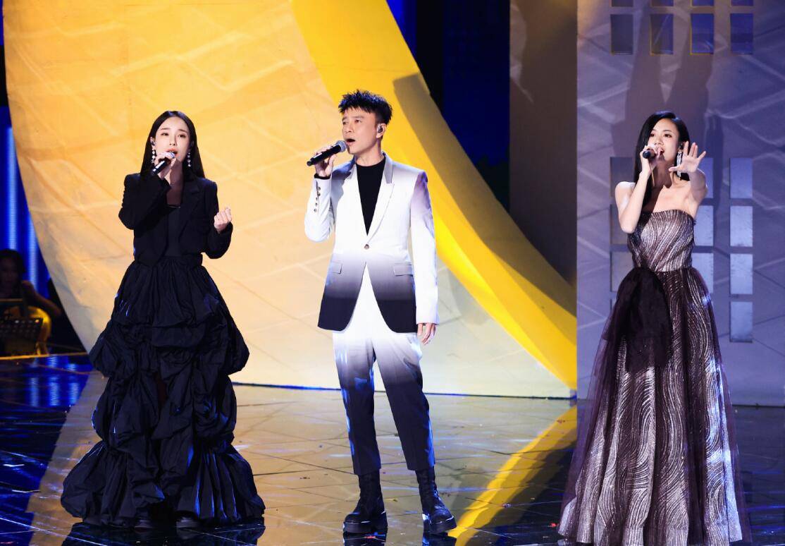 总决赛|《好声音》总决赛的专业评审发话了,哪来的实至名归,全是意难平??