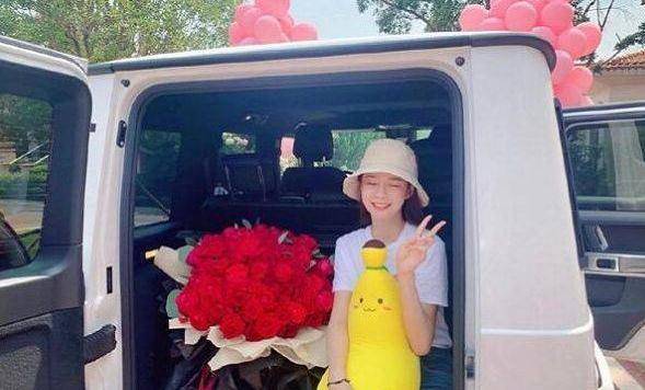 杜海涛 都说杜海涛是“快本首富”,看到李维嘉的豪宅,难怪他不结婚