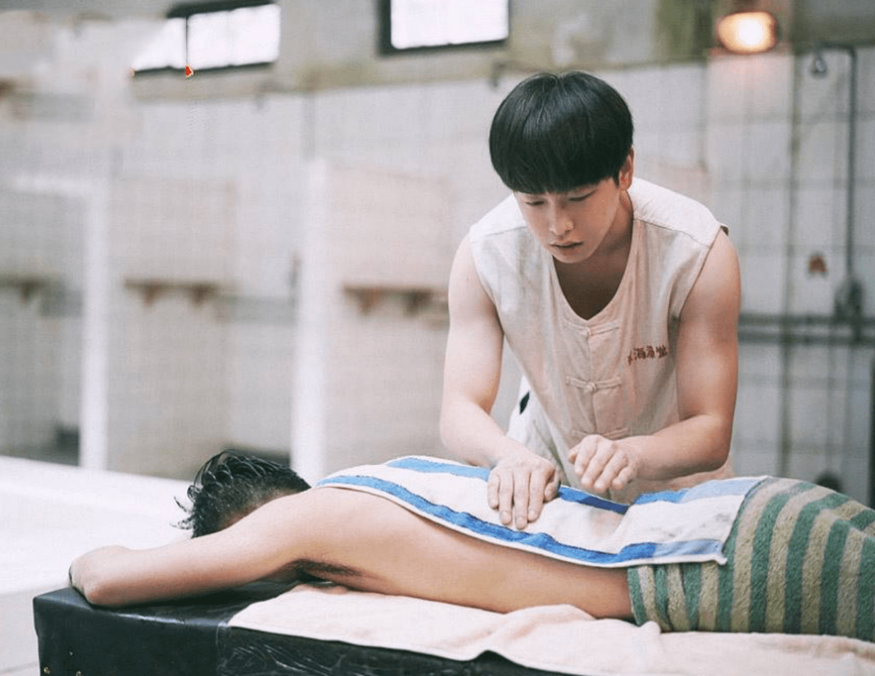 乔杉成为"洗浴王",《沐浴之王》爆笑不断