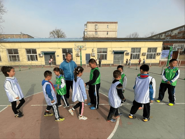 昌平区城南中心小学春季班级足球联赛正式启动