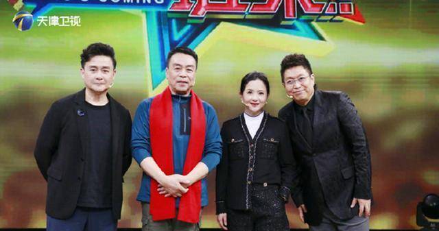 演员邢岷山做客卫视综艺节目,四位影视好友惊喜助阵,他们都是谁_代表