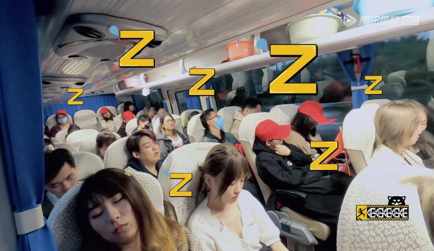 代班|《五哈》做剪辑师团建触碰了打工人的底线,强凹的正能量令人尴尬??