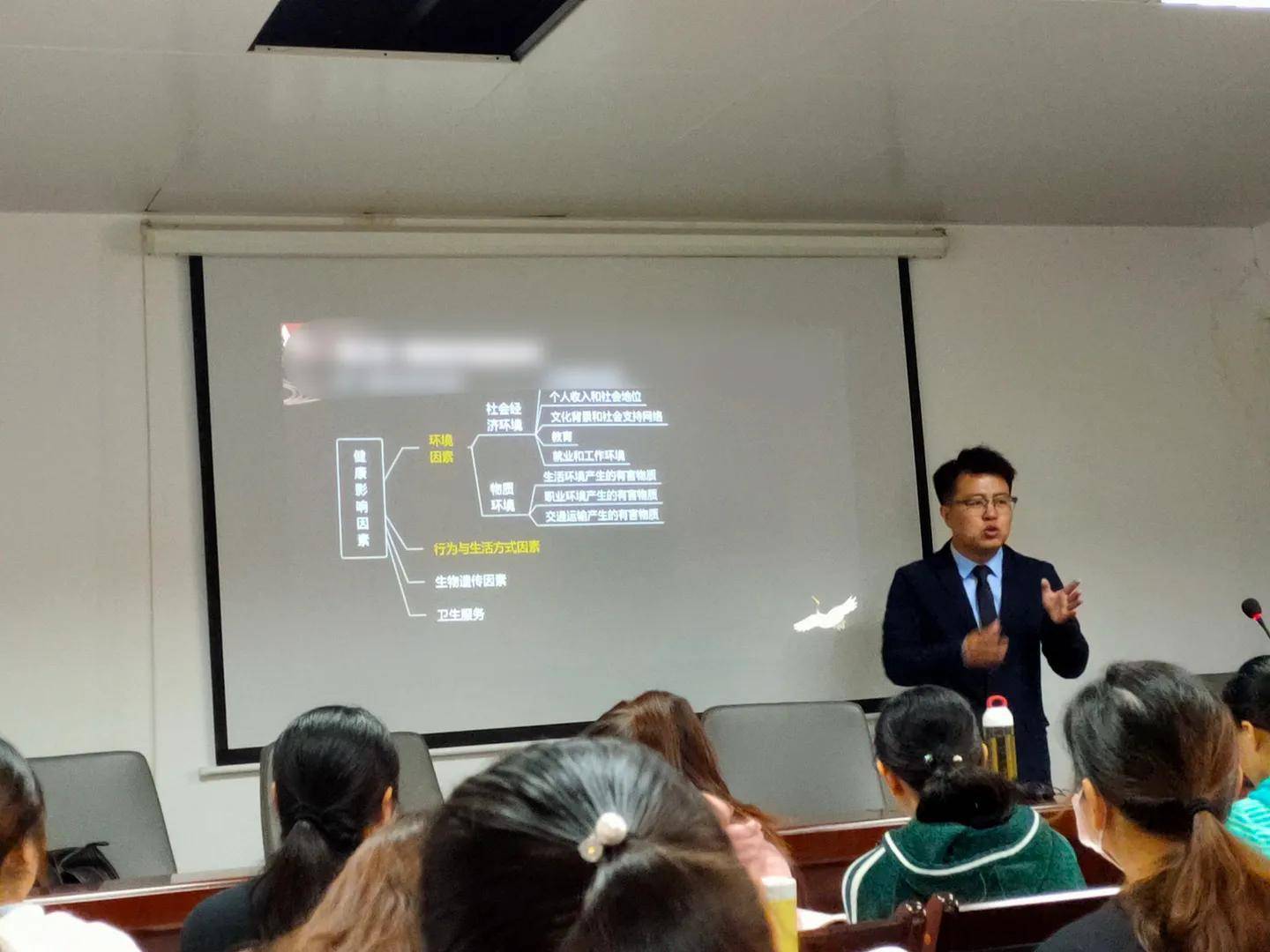 食品|“轻食”可以长期吃？警惕“轻食陷阱”的减肥冷餐，没有那么健康