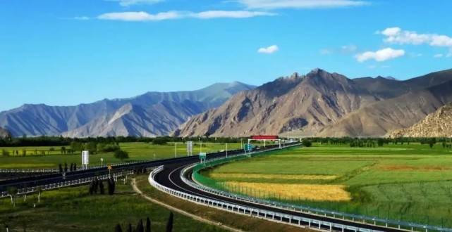 今年西藏计划完成交通运输投资216.01亿元