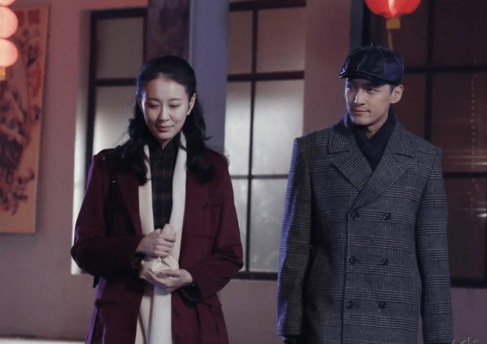 宋轶|《伪装者》播出五年后，女主角销声匿迹，三位女配却大红大紫！