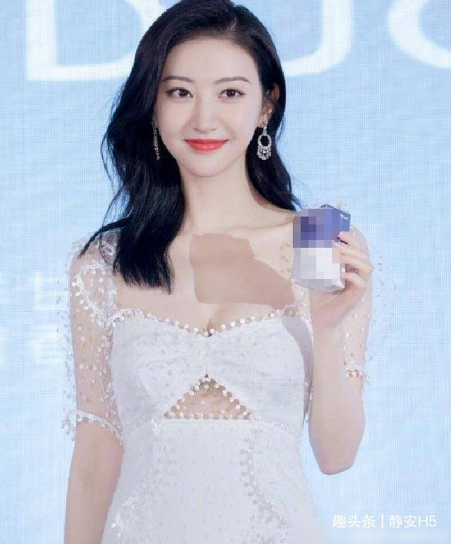 久别重逢的景甜依旧是高颜女神,而且这次她的风格非常独特,好像没见过