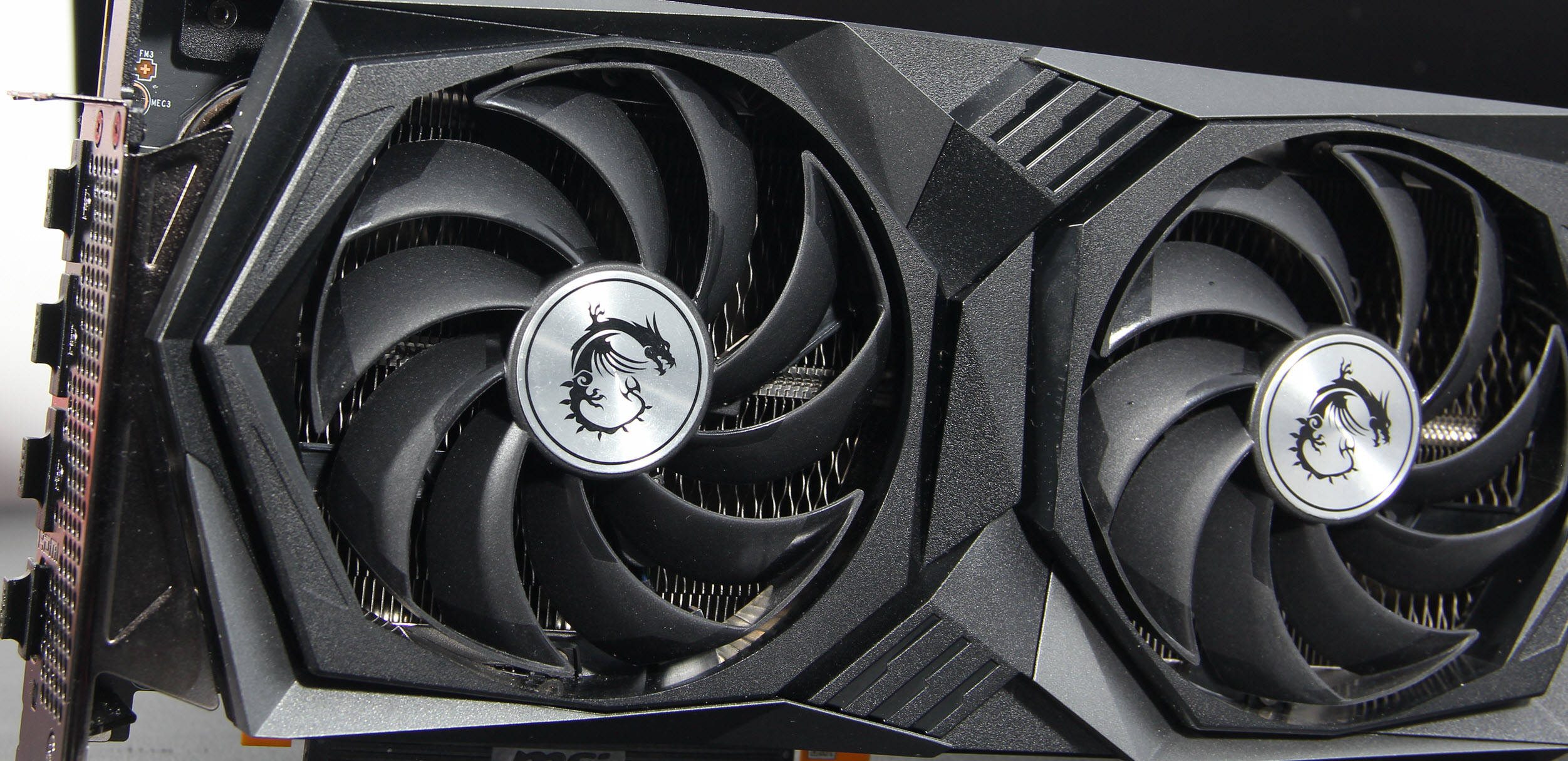 原创我都懒得搭理你相比amd的rx6500xt微星rtx3050魔龙太强