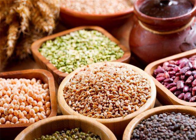 养殖业|3月15日,鸡蛋、牛、羊价格突变,猪价风险来了,养殖业发生了啥