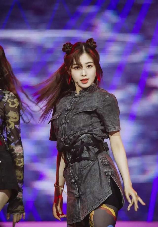 洪商|《人世间》后,又一年代剧来了,主演都是大咖,丁海峰都是配角