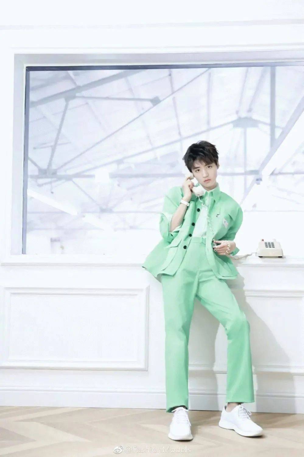 石绿 三月的美,只此青绿。