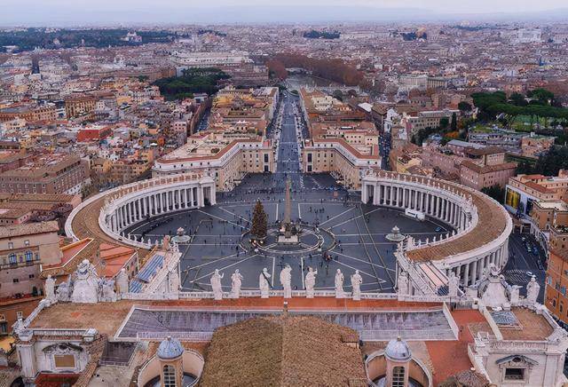 梵蒂冈：全世界最小的国家，却被称作“欧洲最大的地主”