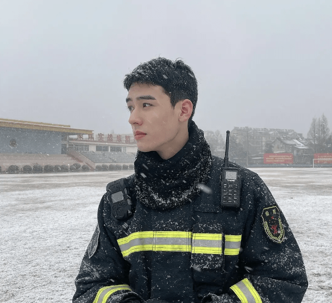 龚俊|肖战的《余生》获准发行，有望在月份播出，专辑播放量超过2.8亿！！