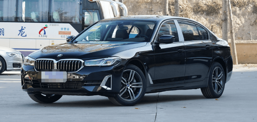 宝马5系遇对手上汽奥迪a7l破百仅56秒驾驶快感更强烈