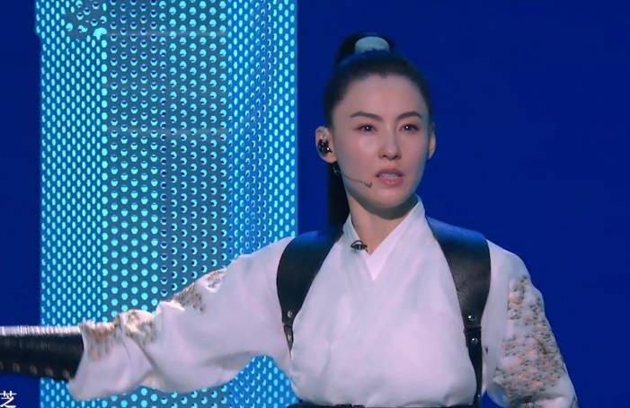 马尾为啥女生都爱圆头？张柏芝和陈妍希扎高马尾，表面美和骨相美的差距