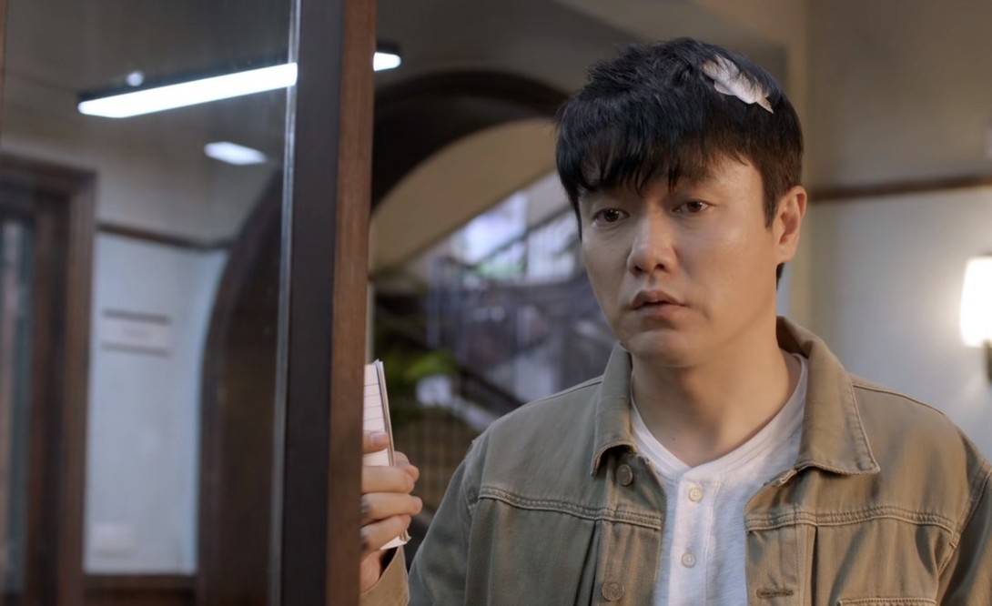 演技|开播飙升榜第一，27岁董子健“换脸式”演技上热搜，这男人有多狠！