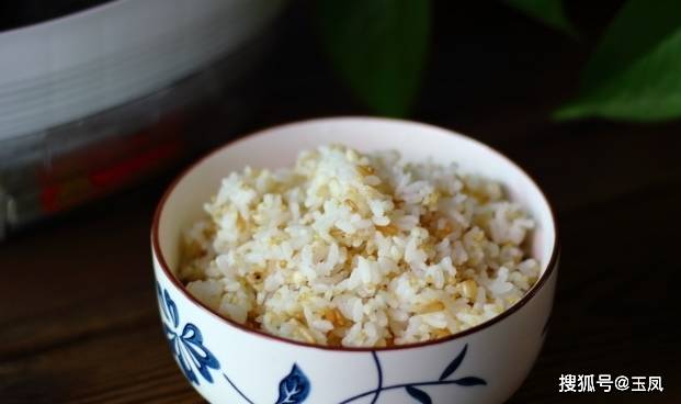 杂粮|用电饭煲按这种方式煮杂粮饭，颗粒分明，松软Q弹，越吃越香