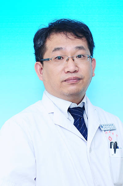 王飞骨科王飞主任介绍骨质疏松带有疼痛怎么办