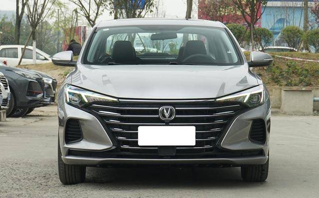 长安再登高峰128马力161nm扭矩续航950km比缤瑞保值
