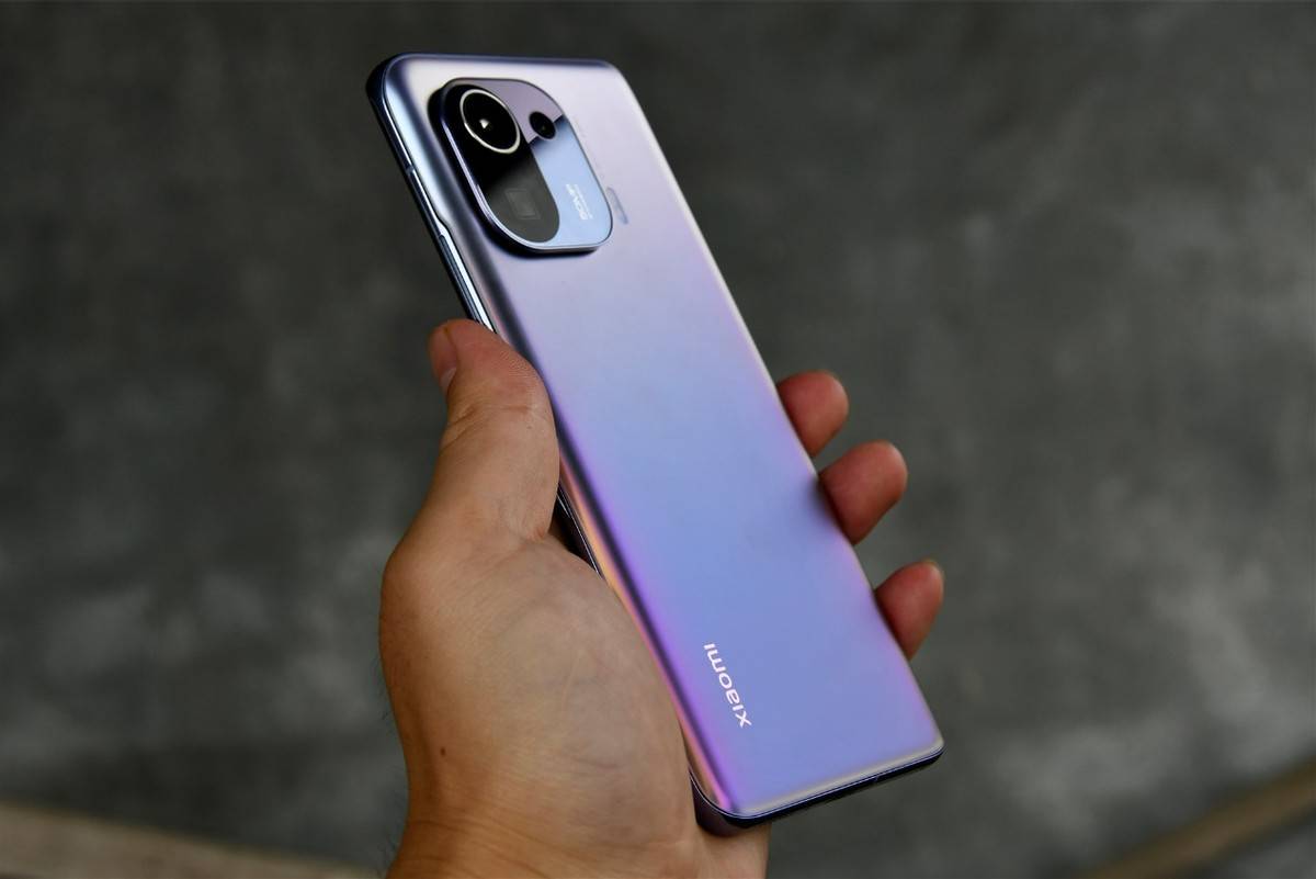 电池容量已经达到一万毫安,比方说这款欧奇k15 pro,就是一款搭载10000