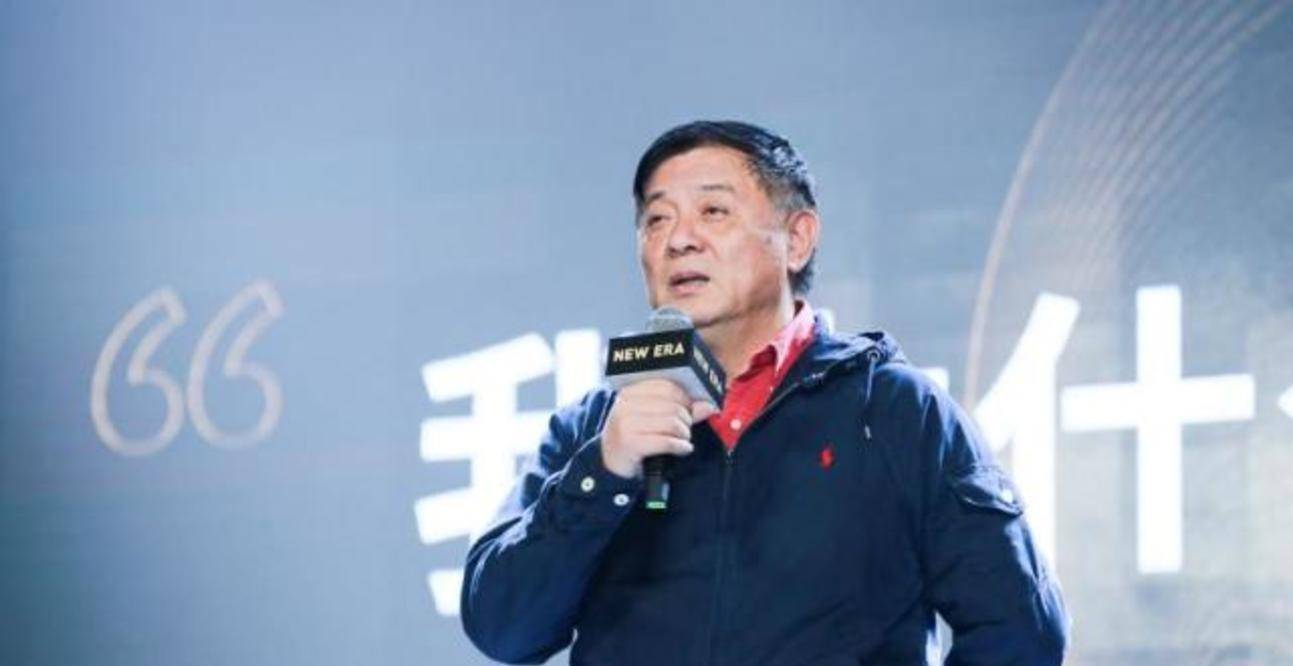 电影|对郝蕾翻白眼，回怼陈祉希，《导演请指教》里的他为什么这么勇？！