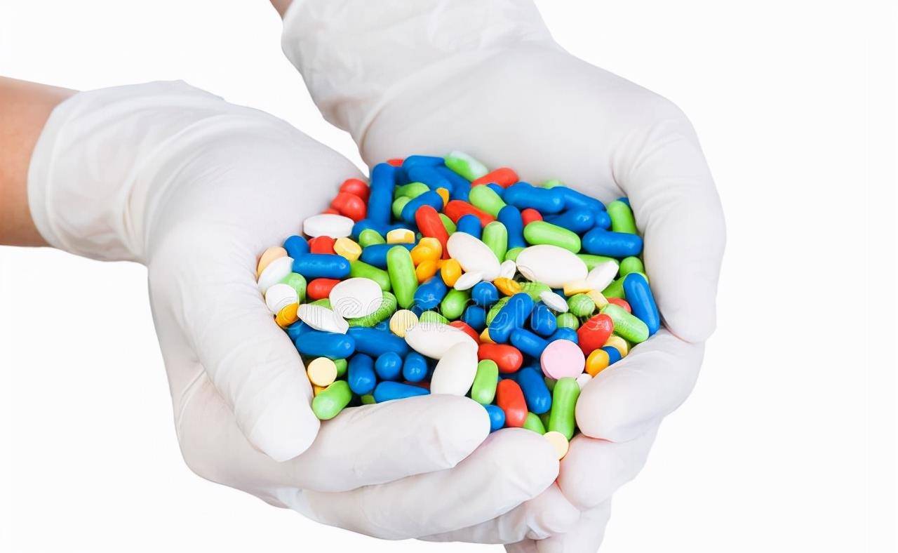 软膏1块钱的红霉素软膏被称为“淡斑专家”?医生告诉您答案