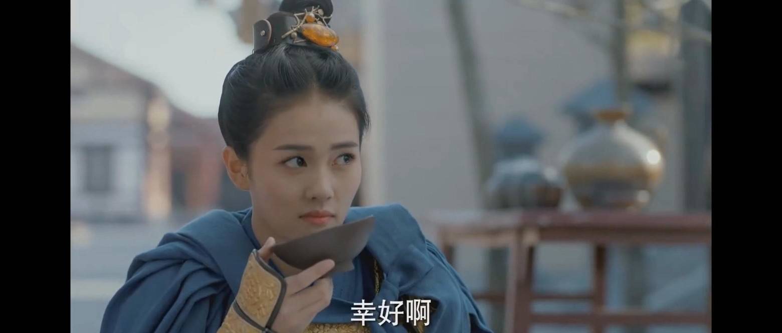 因为|网红、资源咖、陷插足争议、撞脸……怎么观众越来越喜欢她？？