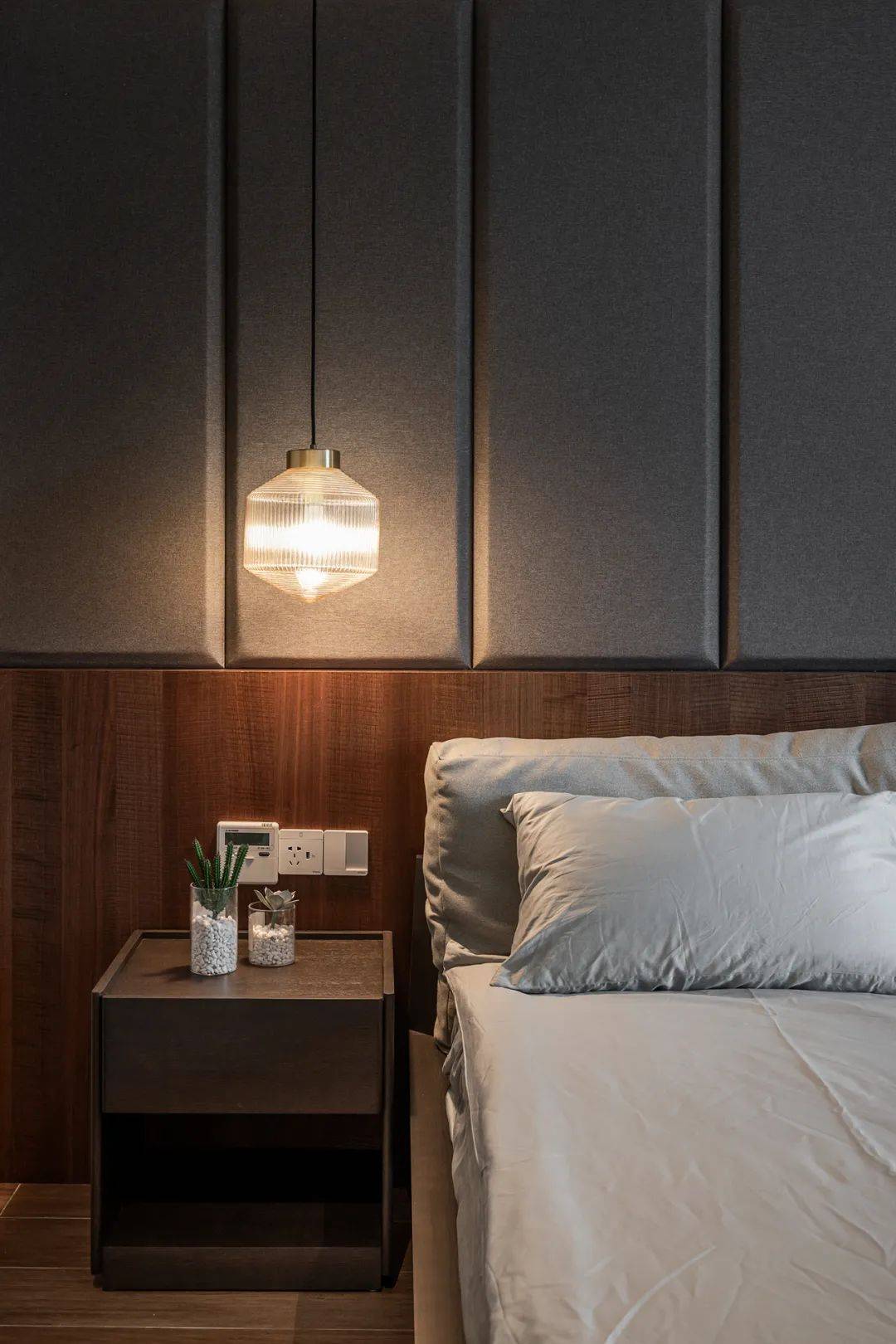 复古港风都市精英偏爱的冷硬派家装